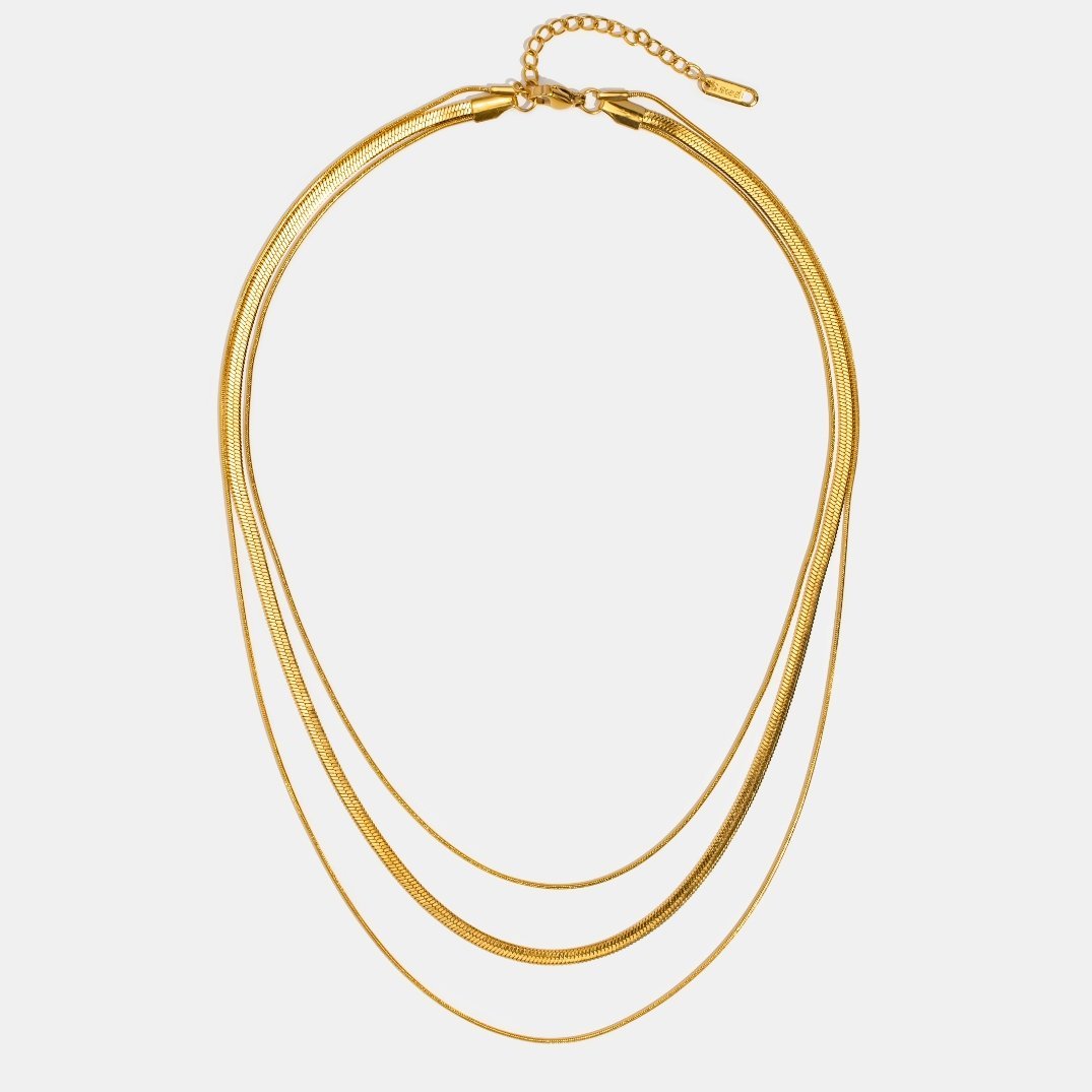 Colar de ouro de múltiplas camadas